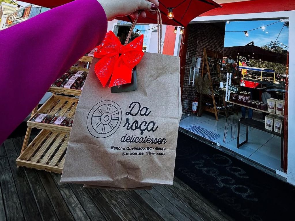 mountain coffee shop, cozy cafe atmosphere, German style architecture