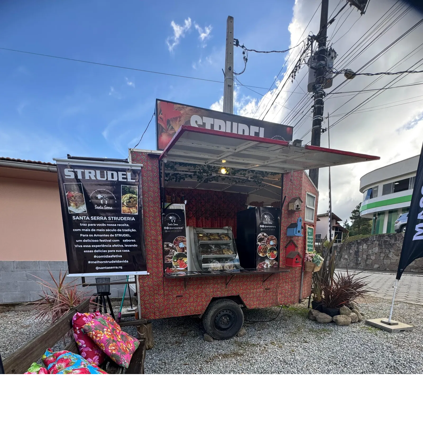 rustic mountain restaurant exterior, stone and wood architecture, countryside dining