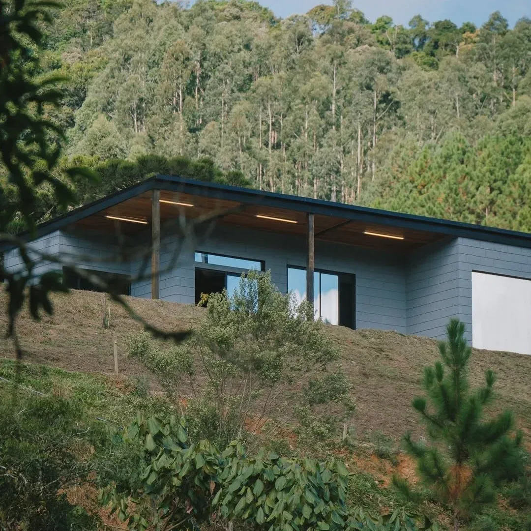 exclusive boutique accommodation with unique identity, nature setting rancho queimado, modern design, purposeful retreat