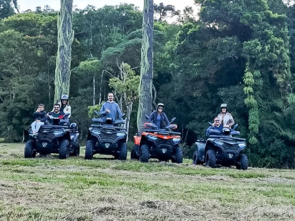 passeio de quadriciclo em Rancho Queimado